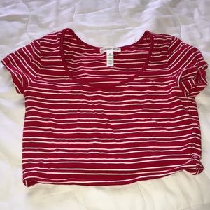Cropped red and white stripped shirt